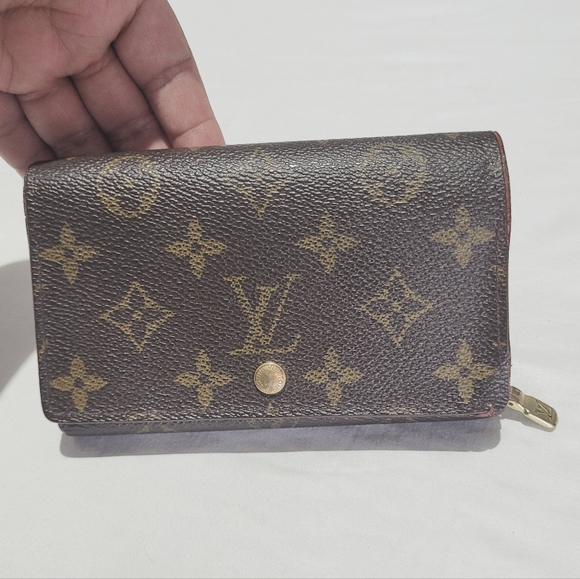 Louis Vuitton Handbags - Louis Vuitton Brown Monogram Wallet Vintage Leather Zippered Porte Tresor Bifold